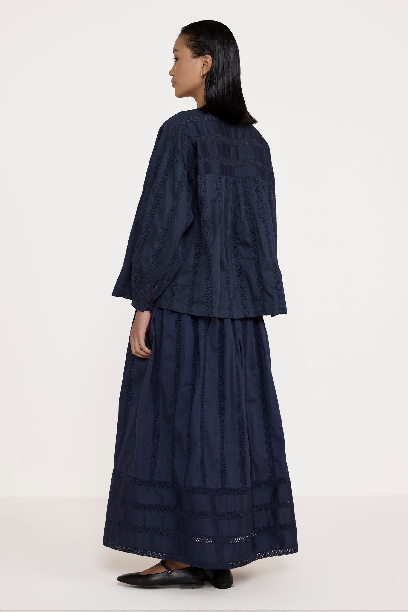 Relaxed Skirt - Navy Lace