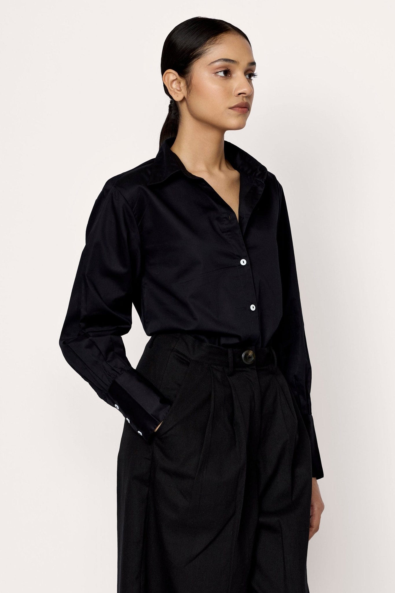 Museo Button Up - Black