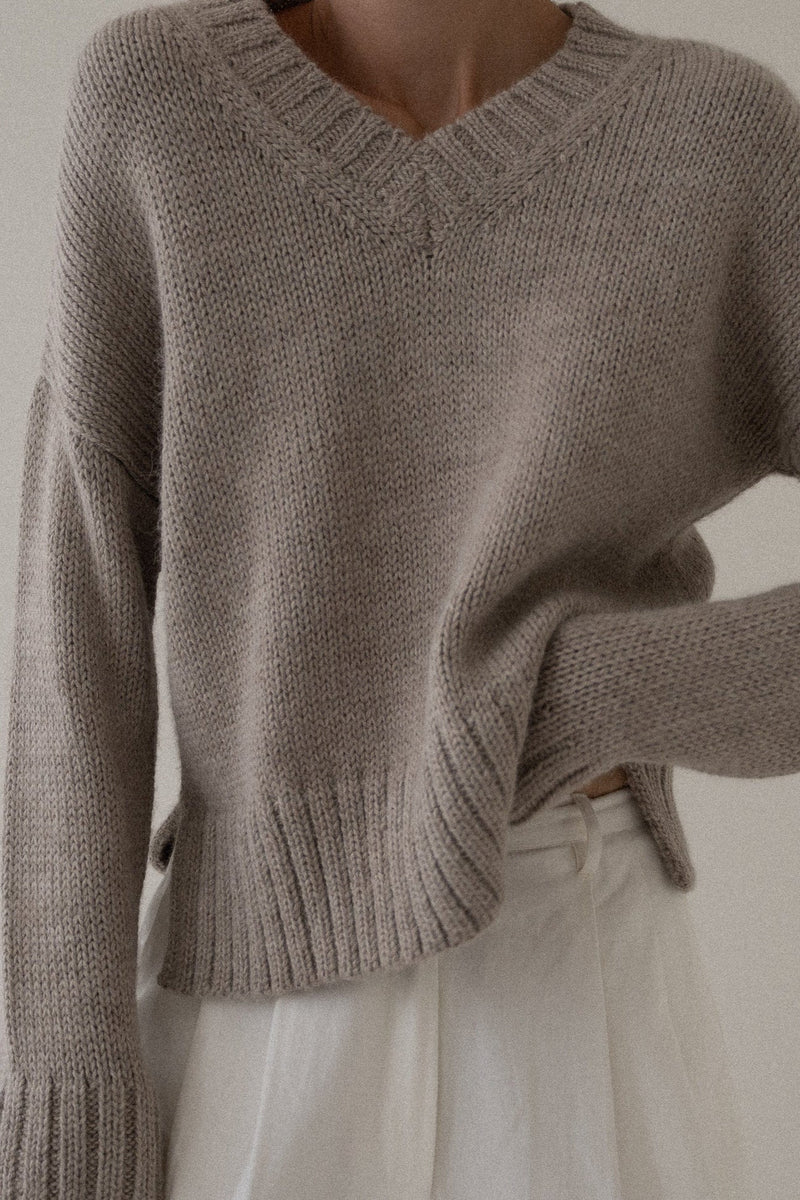 Billy V Neck Sweater - Oat - Sample